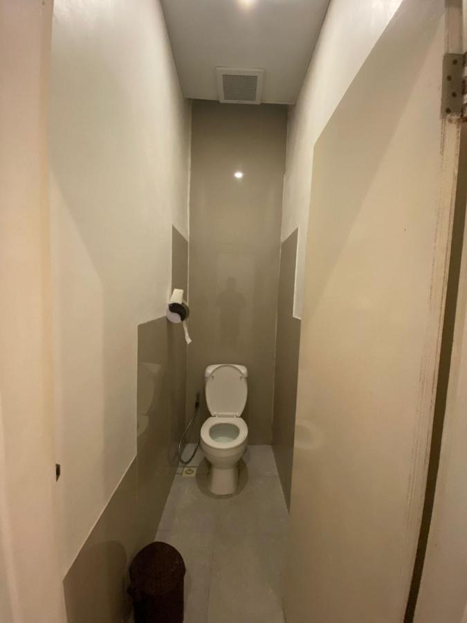 The Packerbox Hostel Batununggul Екстер'єр фото